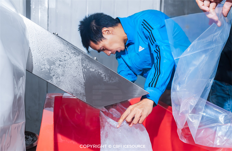 Установка 10-тонного трубчатого льдогенератора в Бекаси, Индонезия