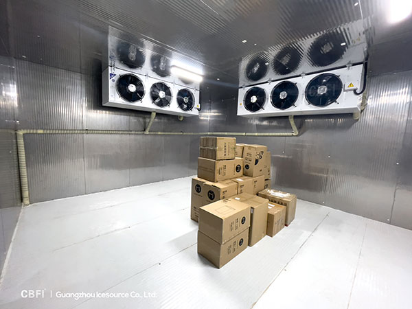холодильная камера, используемая в фармацевтической промышленности